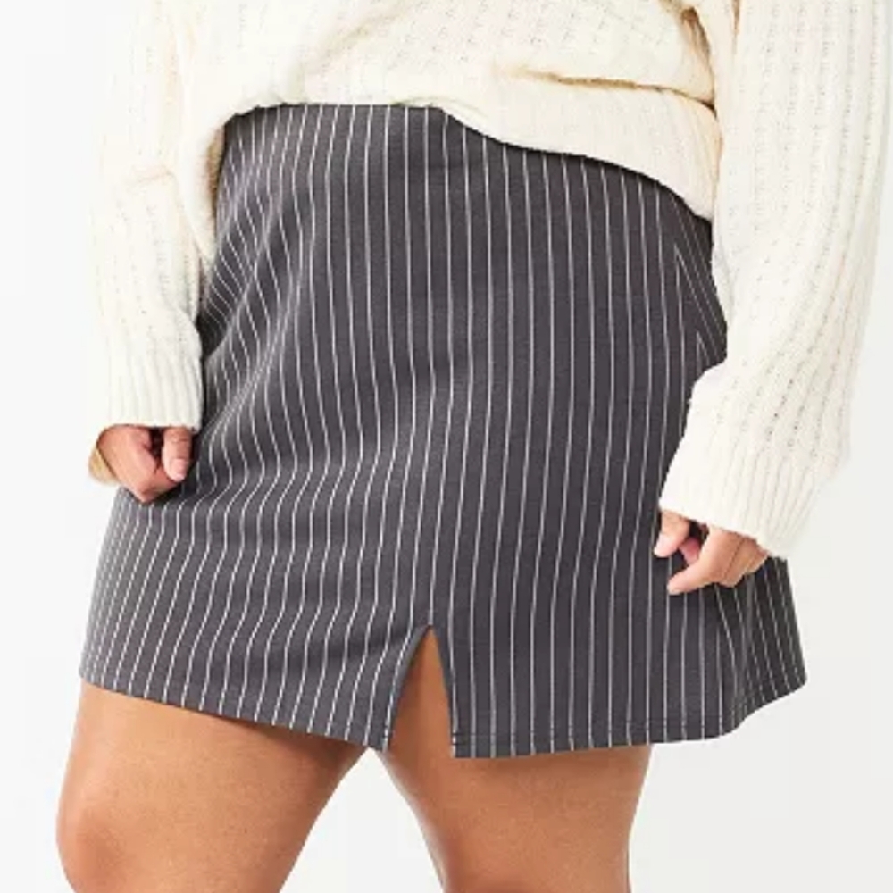 Women's Plus Size Mini Skirt